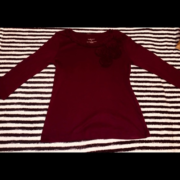 Ladies size Med VanHeusen 3/4 sleeve length top - Picture 2 of 5